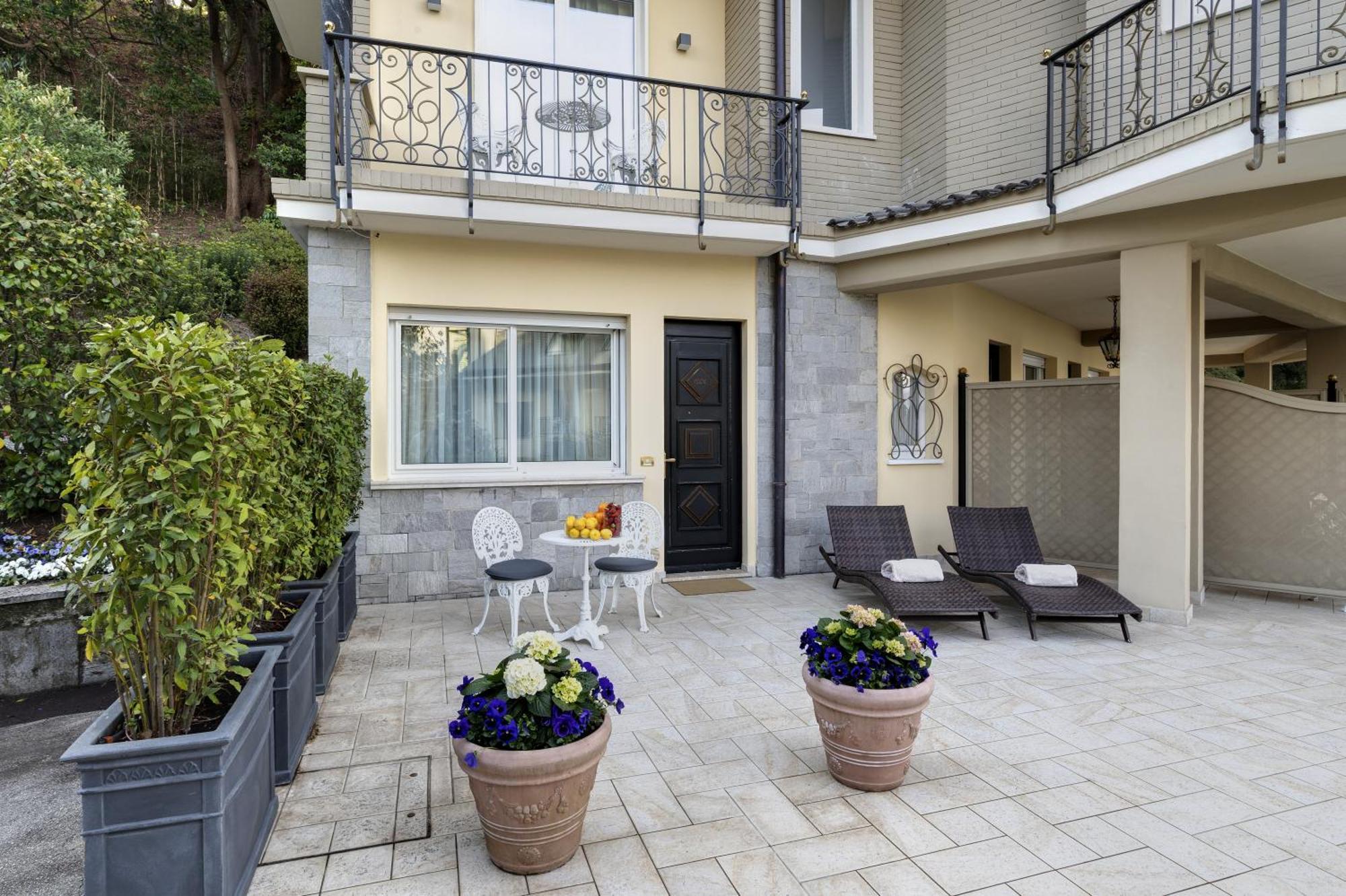 Hotel Villa E Palazzo Aminta Стреза Екстериор снимка